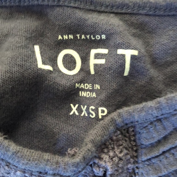 Loft | mauve colored t-shirt with embroidered floral detail short sleeve - Picture 5 of 11